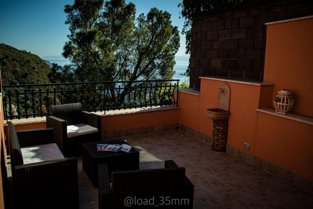 Pascia Madonna Rocca Bed & Breakfast Taormina Exterior photo